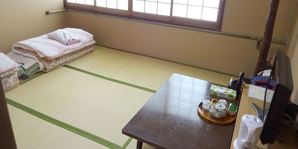Japanese Style 6 Tatami-mat Room, Shared Bathroom