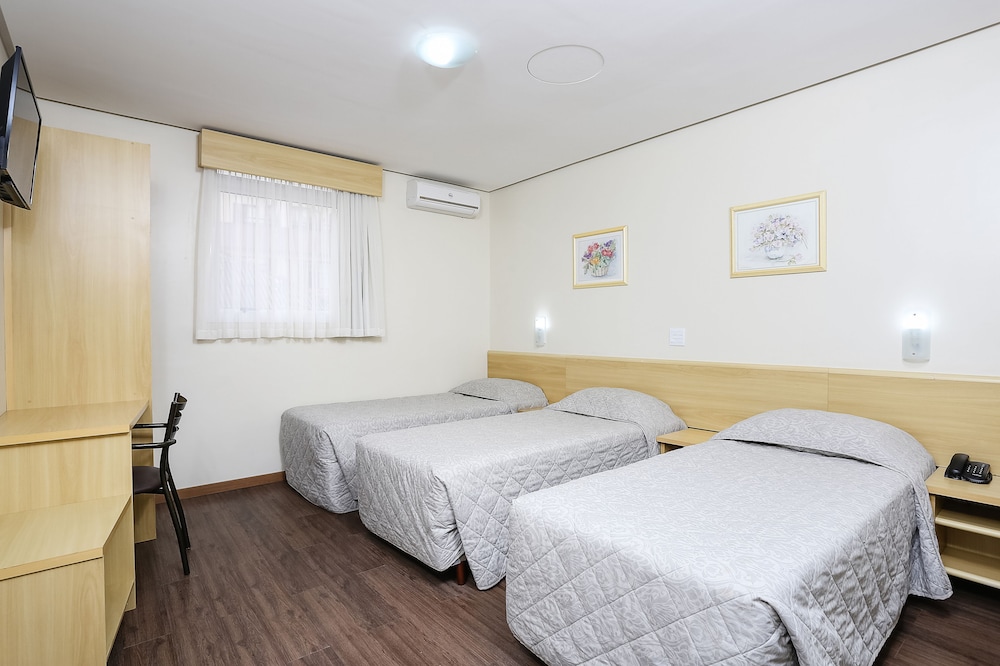 Family Triple Room photo 2