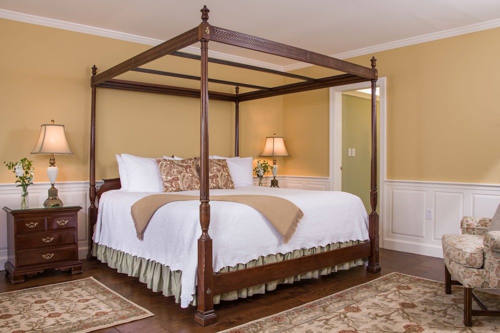 43 - Woodbury Room