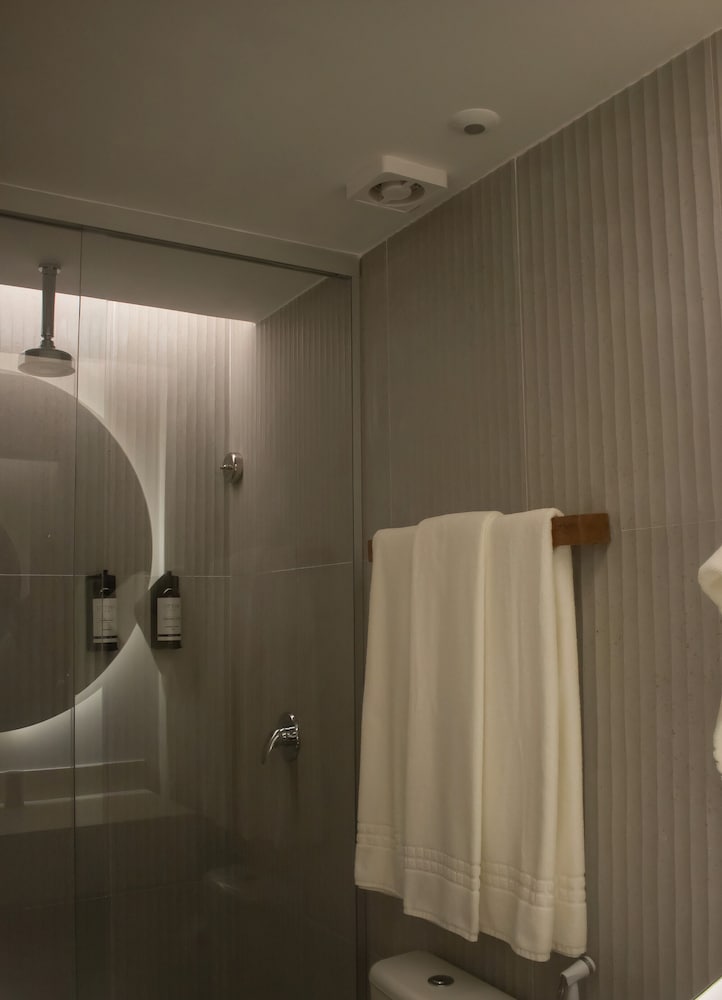 Standard Double or Twin Room - Photo 5