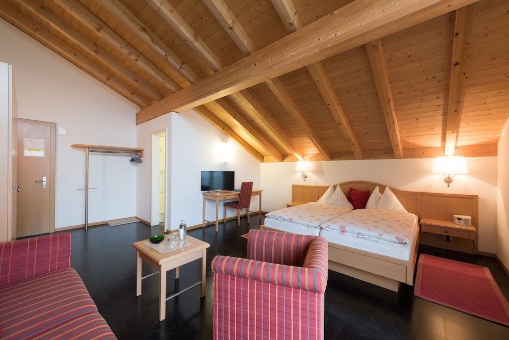 Chalet Double Room South photo 3