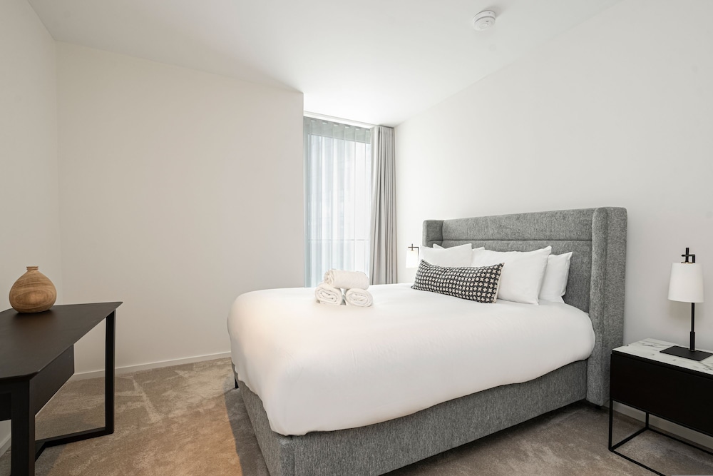 Deluxe Riverside Lejlighed Med Udsigt Over Byen, Billede 3