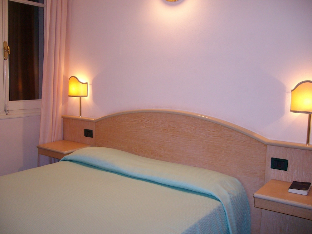 Exclusive Triple Room (per 3 persone) photo 2