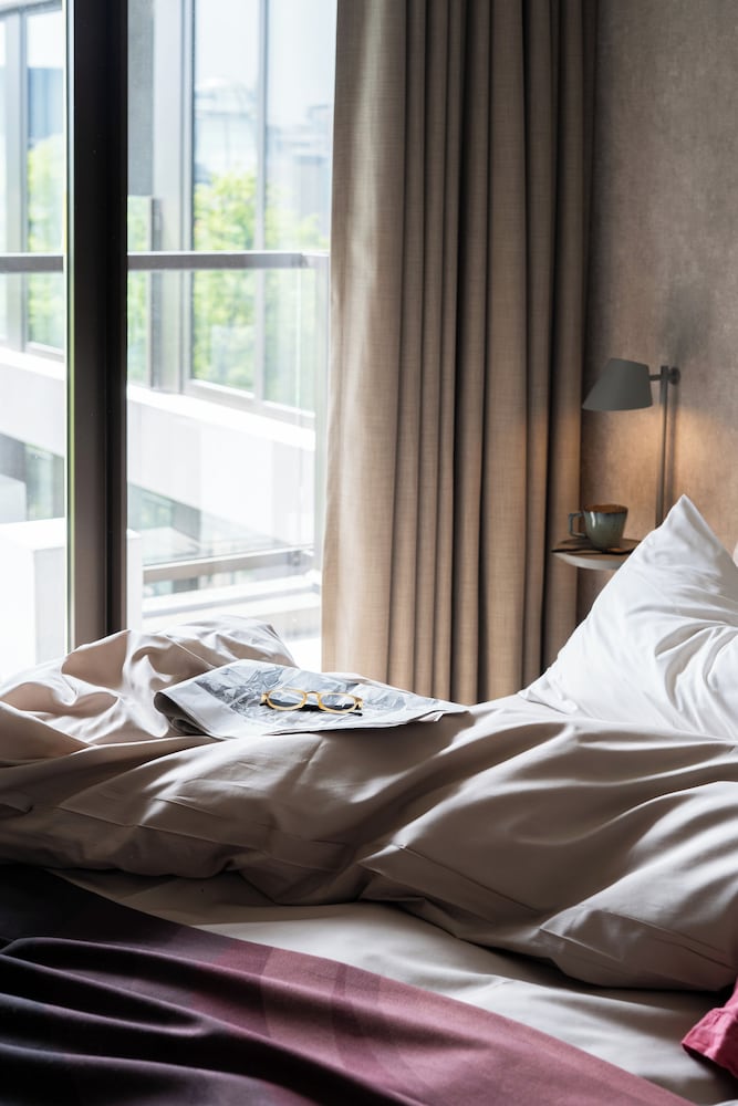 Luxury Apartment, 1 Queen Bed, Kitchen photo 2