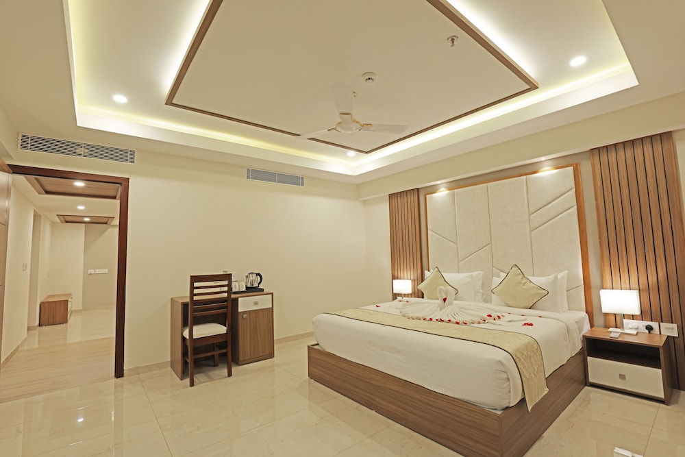 Suite - Photo 10