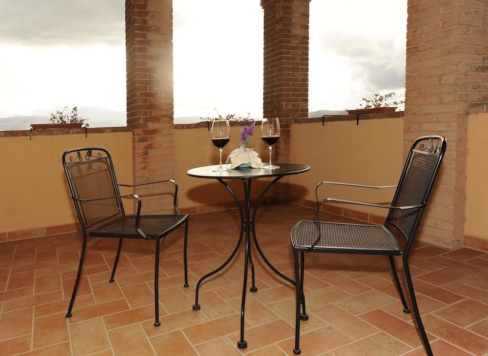 Double Room, 1 Bedroom, Balcony photo 2