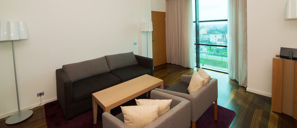 King One Bedroom Suite - Photo 8
