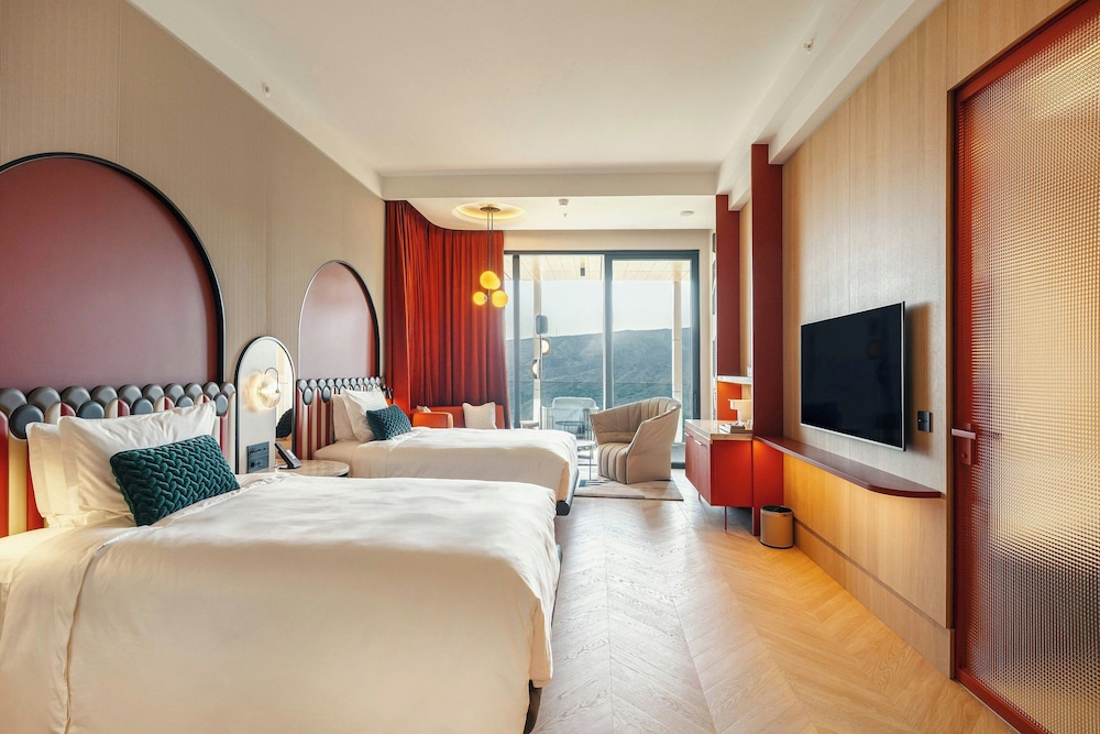 Horizon Room, 2 Twin Beds, Balcony