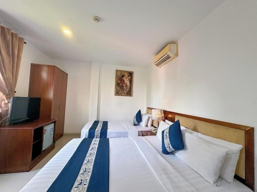 Classic Suite, City View