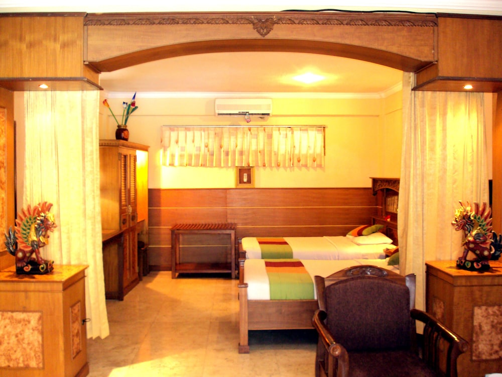 Deluxe Double or Twin Room - Photo 3