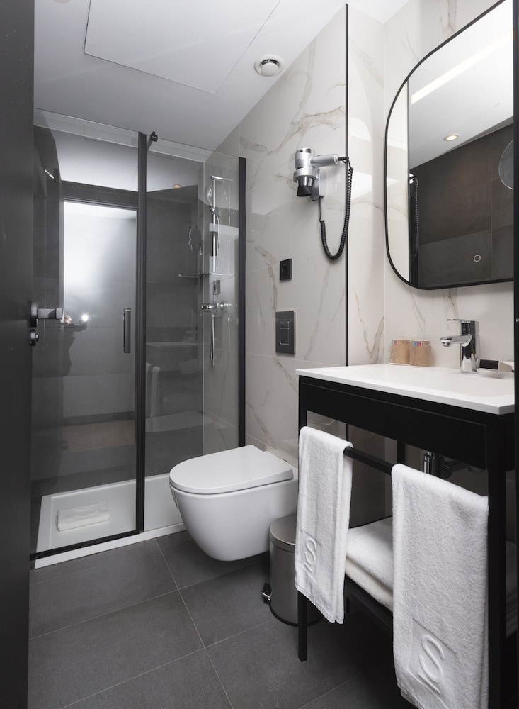 Family Apartment, 2 Bedrooms - Photo 8