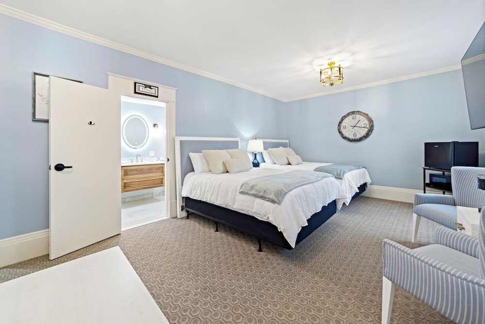 Room, Multiple Beds