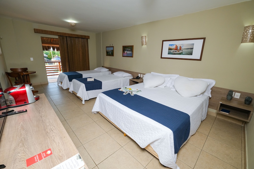 Deluxe Suite, Pool View photo 1