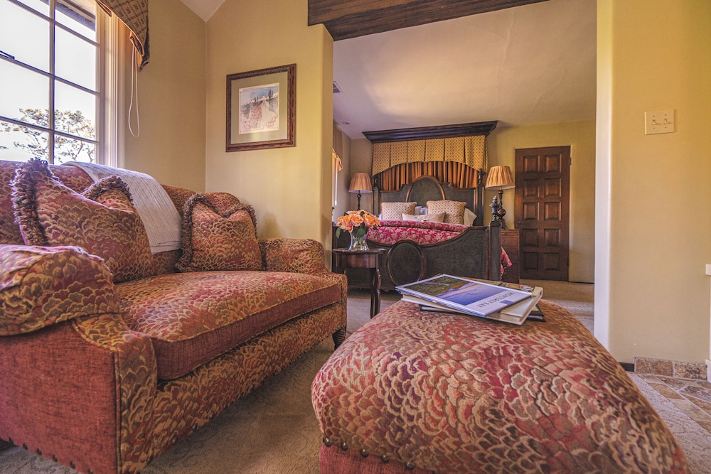 Brighstone Suite photo 2