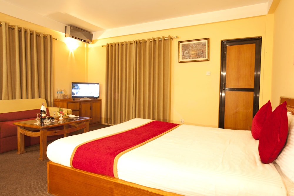 Deluxe Double or Twin Room photo 1