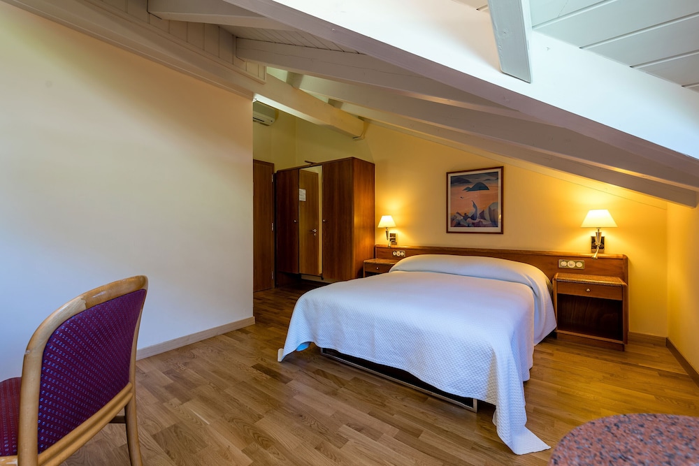 Standard Double Room photo 2