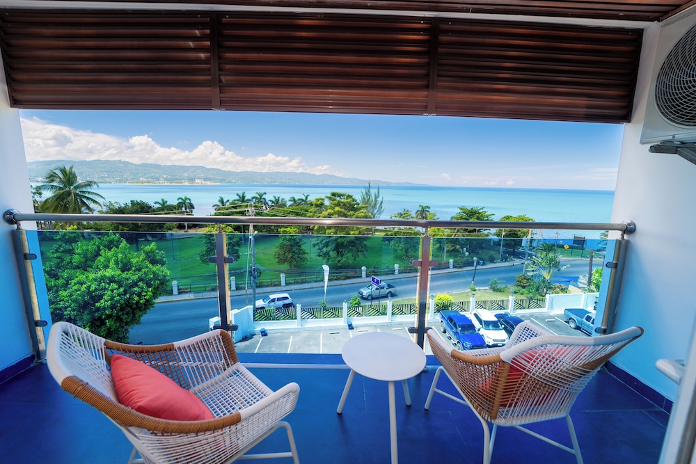 Superior Room, 1 King Bed, Non Smoking