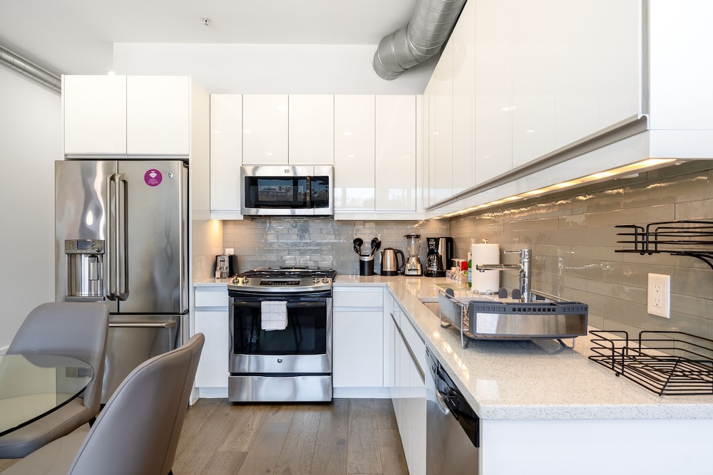 Apartment, 1 Bedroom, Kitchen photo 2