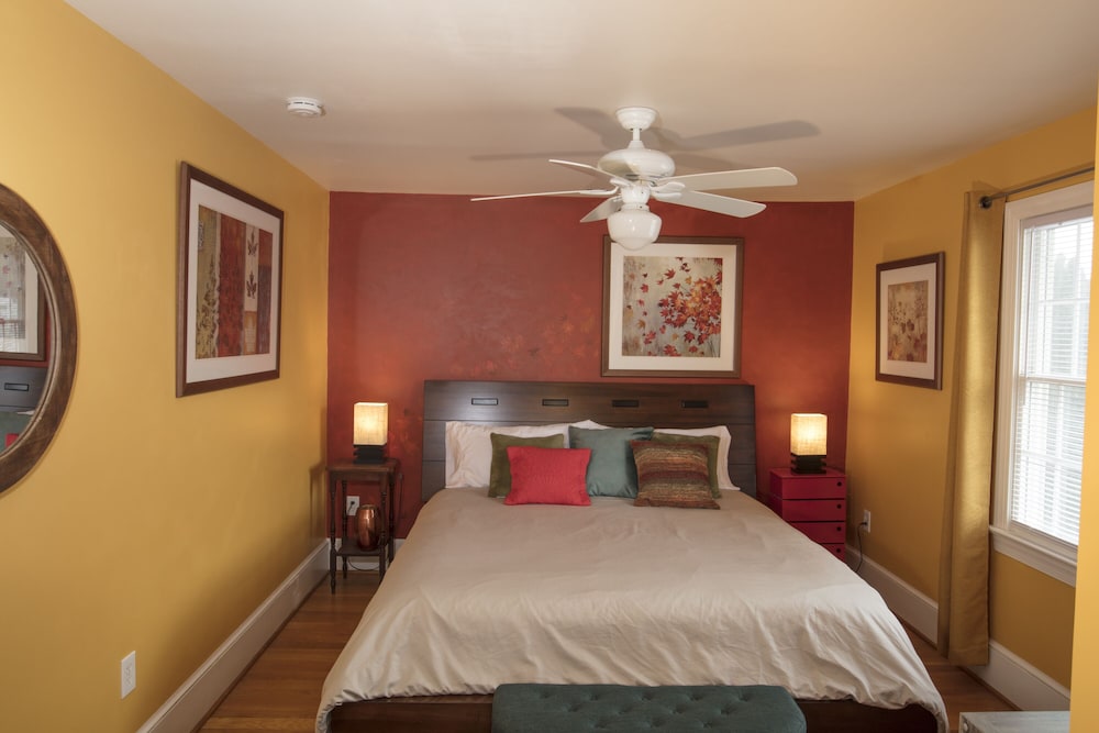 Redwood Suite photo 2