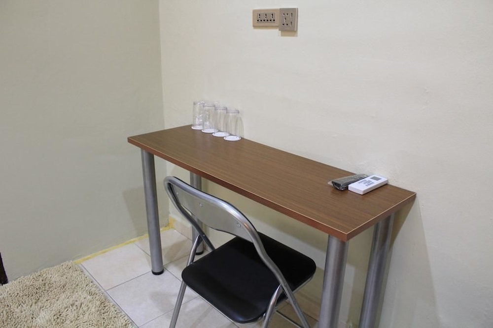 Basic Double Room photo 2