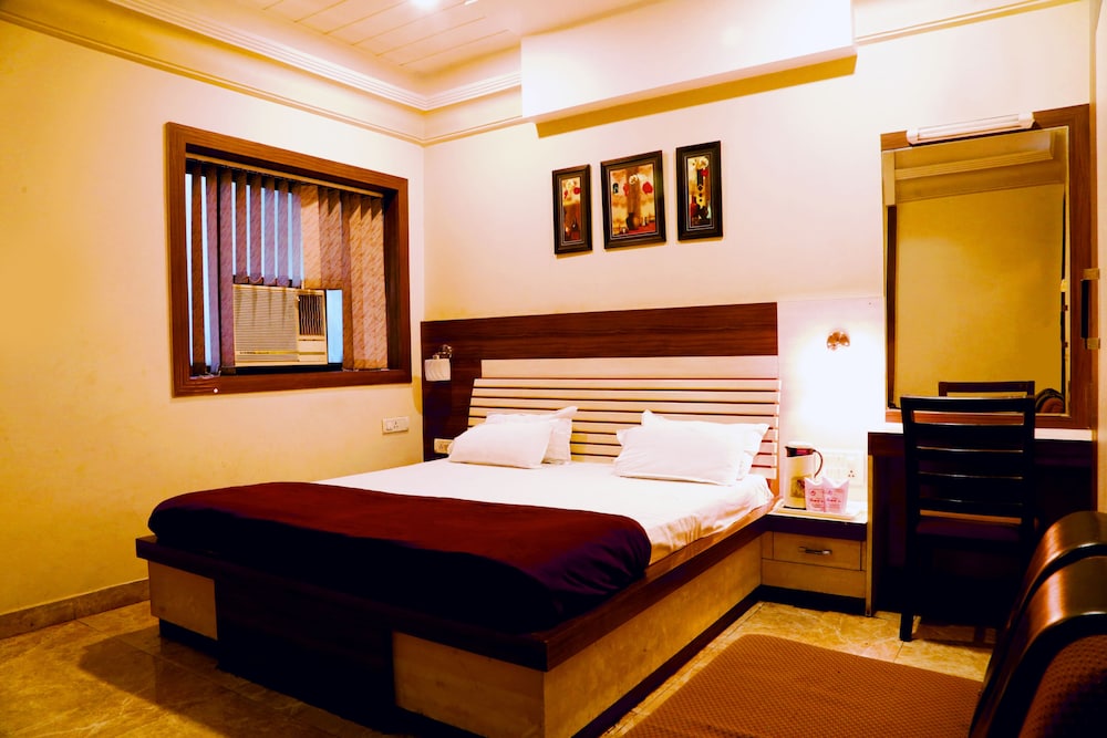 Deluxe Room, 1 Bedroom photo 3