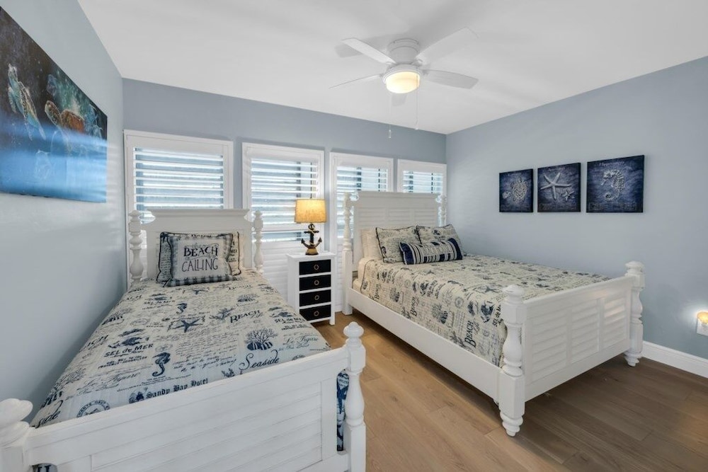 Condo, 2 Bedrooms photo 3