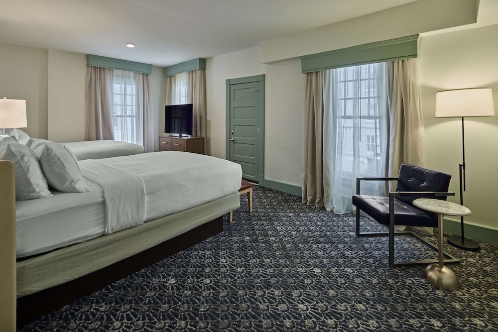 Superior Room, 2 Queen Beds, Balcony - Photo 2