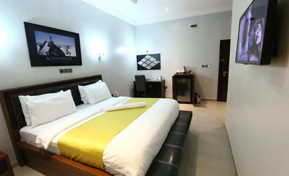Deluxe Room, Balcony, City View photo 1
