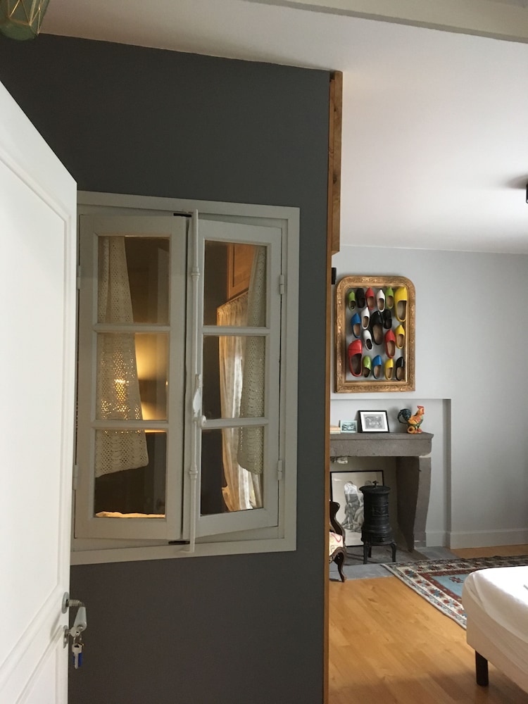 Auvergnate - Classic Triple Room photo 3