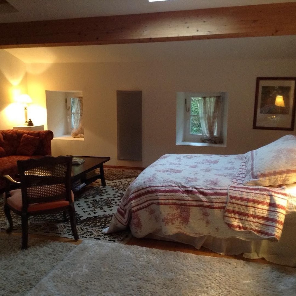 Family Room  (Oak) photo 1