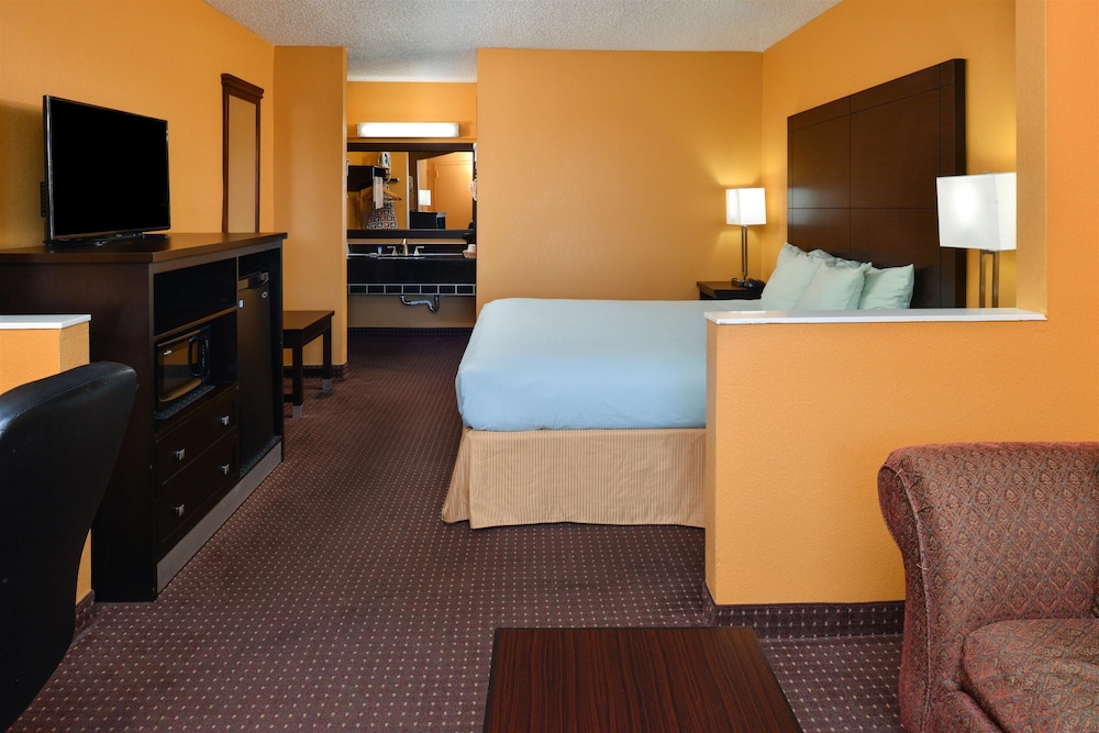 Room, 1 King Bed, Accessible, Non Smoking photo 2