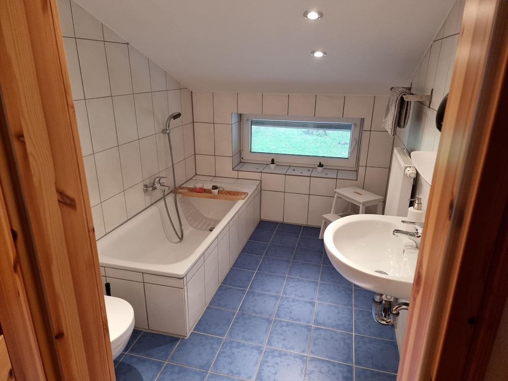 Classic Apartment, 1 Double Bed, Non Smoking, Garden Area (Brahms) photo 3