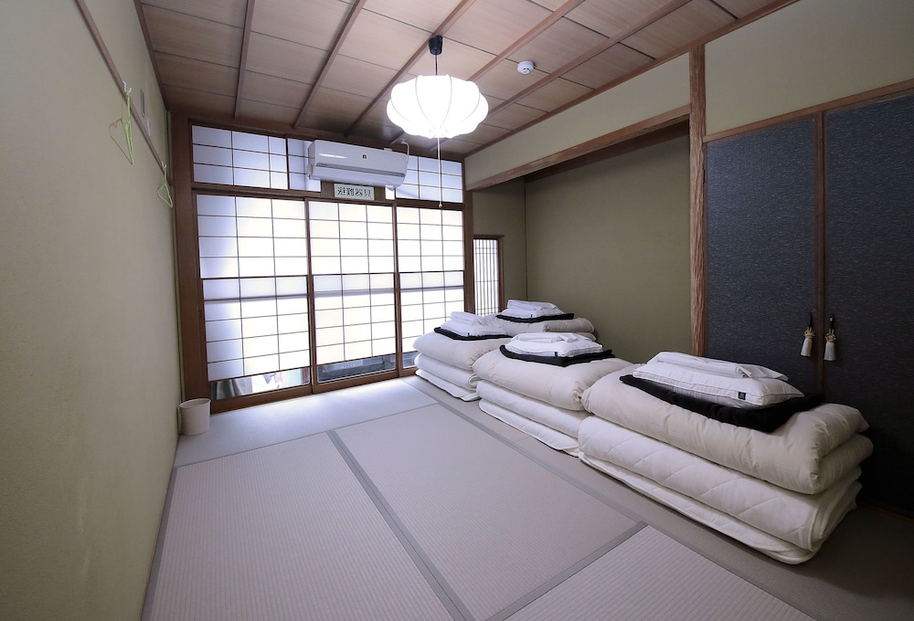 Japanese Style Room For 3 People - Photo 4