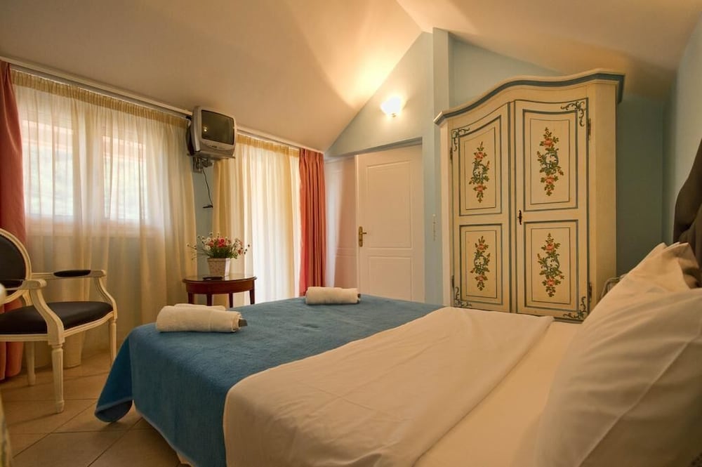 Classic Quadruple Room, Balcony
