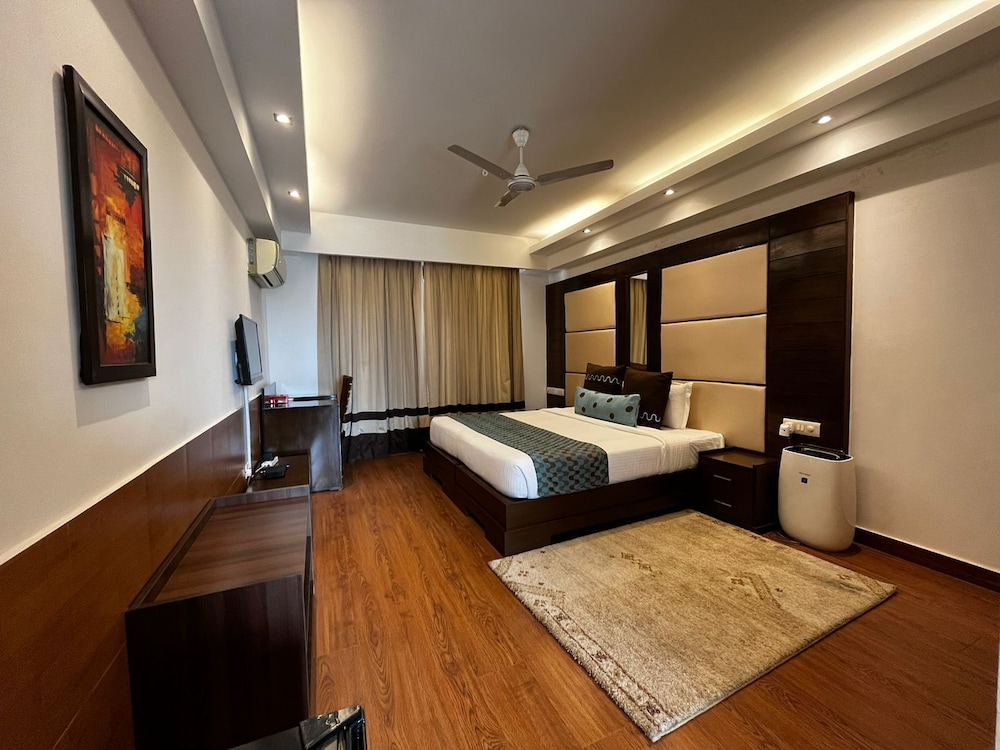 Exclusive Suite, 1 Bedroom, Smoking, Private Bathroom photo 3