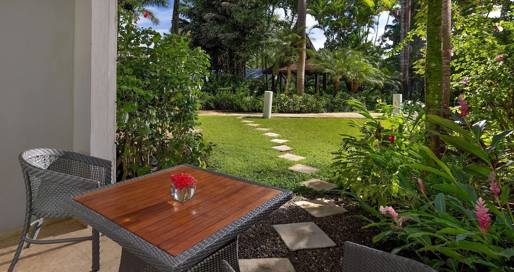 Paradise Premium photo 3