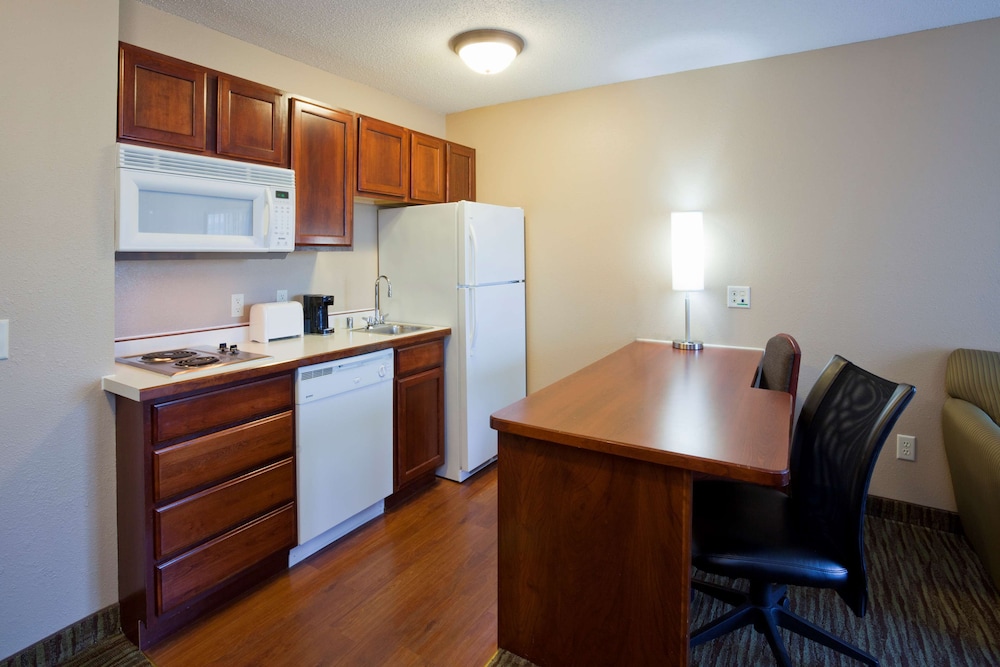 Standard Suite, 2 Bedrooms, Non Smoking - Photo 6