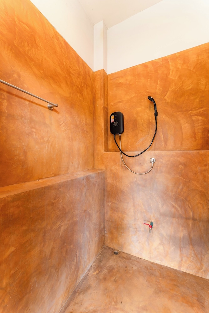 Standard Room - Photo 12