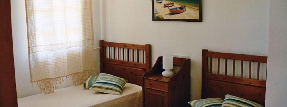Basic Double or Twin Room photo 3