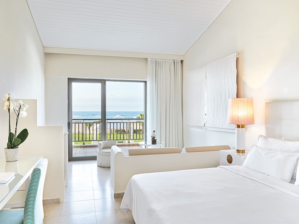 2-Bedroom Luxury Bungalow Suite