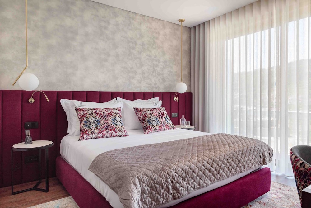 Deluxe Double Room, Balcony, River View photo 3