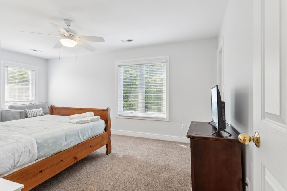 Apartment photo 2