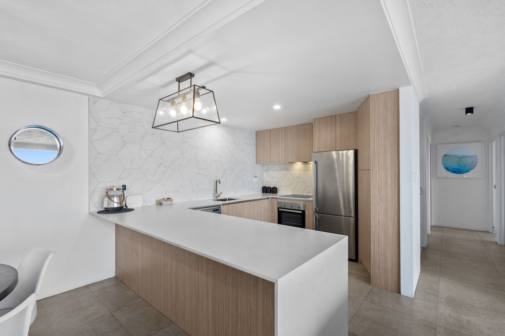Luxury Apartment photo 2