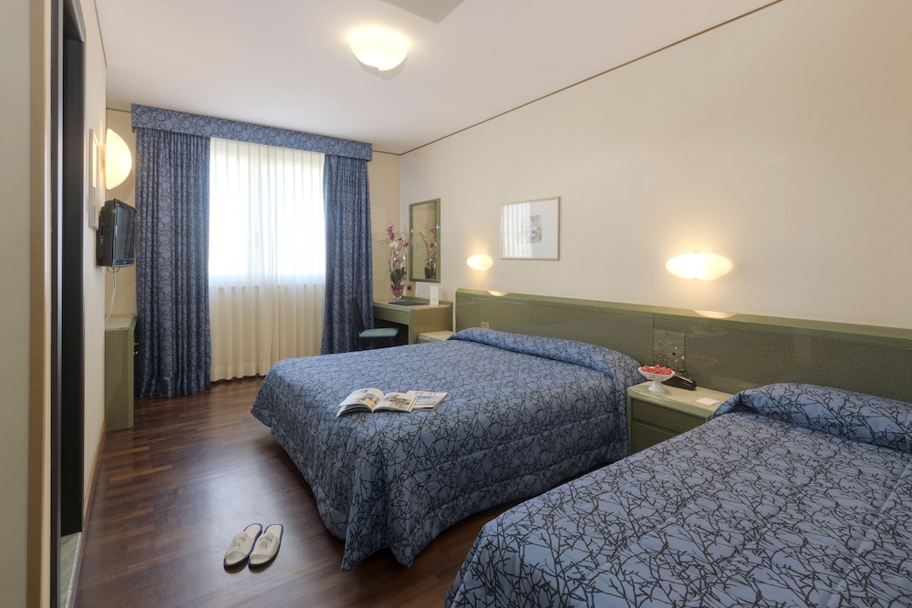 Standard Triple Room photo 1
