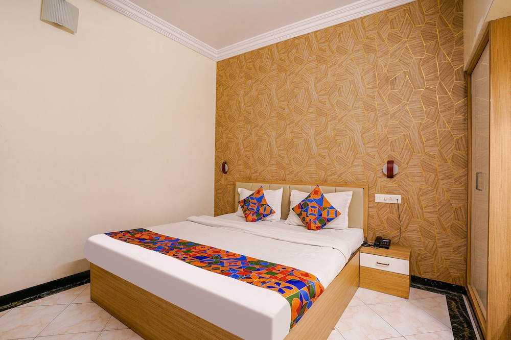 Deluxe Room - Photo 2