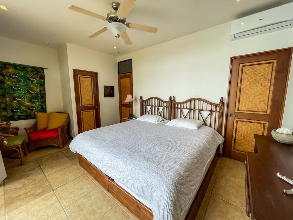 2 Bedroom Villa, Infinity pool and Air Conditioning