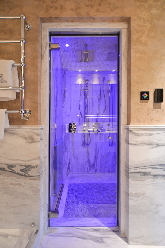 Suite, 2 Bedrooms