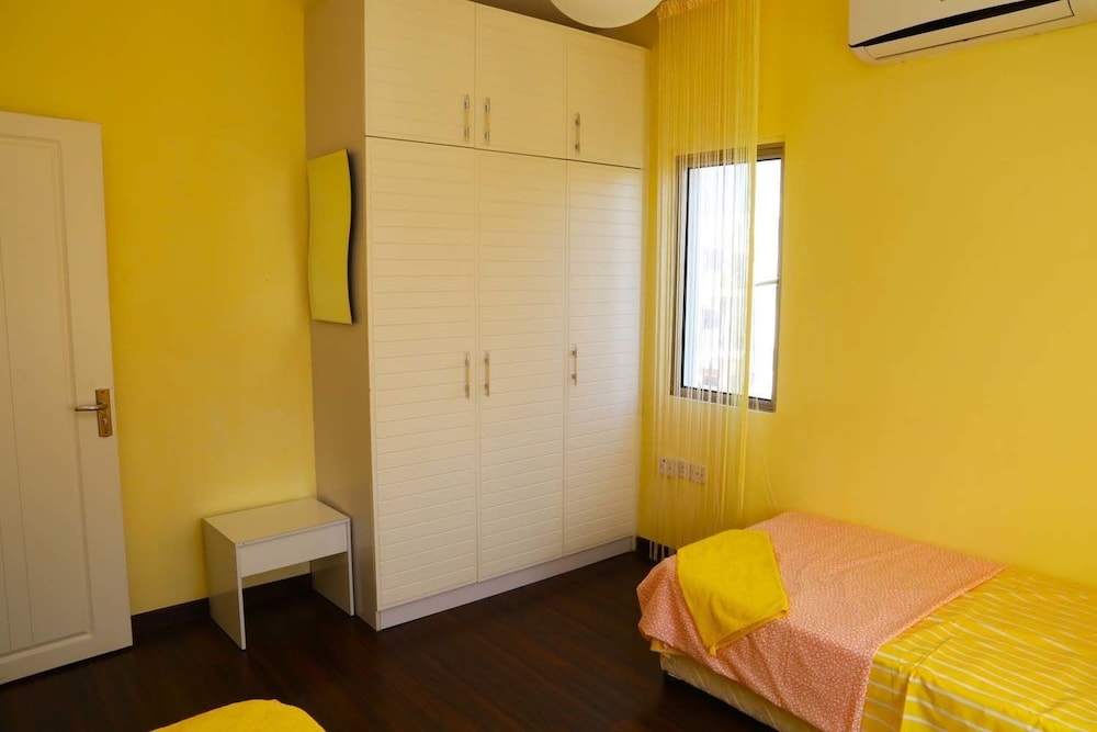 Villa photo 2