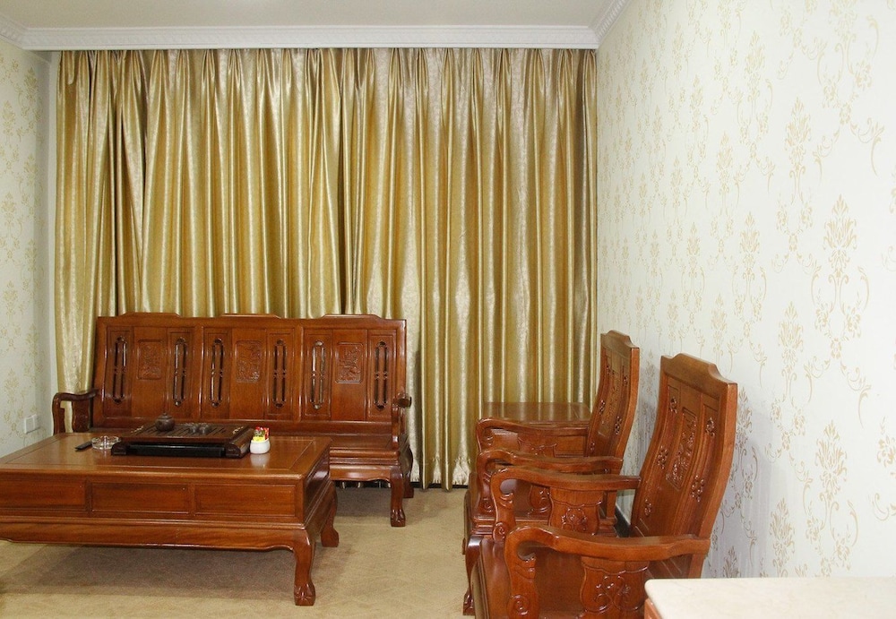 Deluxe Suite photo 2