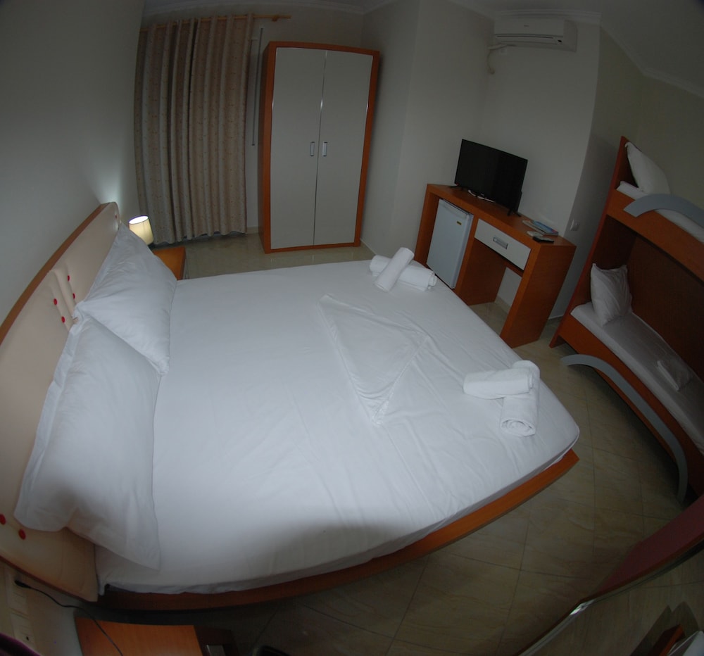 Quadruple Room with Sea View photo 2